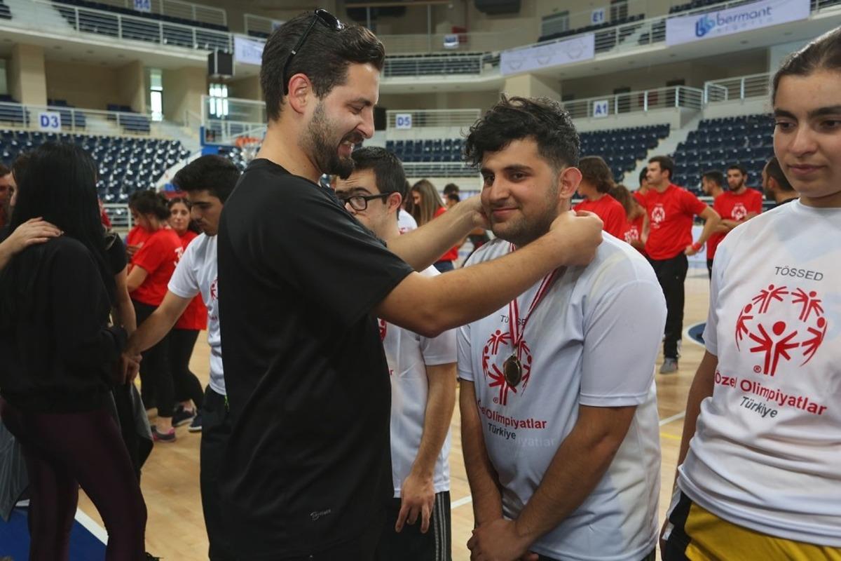 &Ouml;zel Sporcular Basketbol Turnuvası PA&Uuml; ev sahipliğinde yapıldı