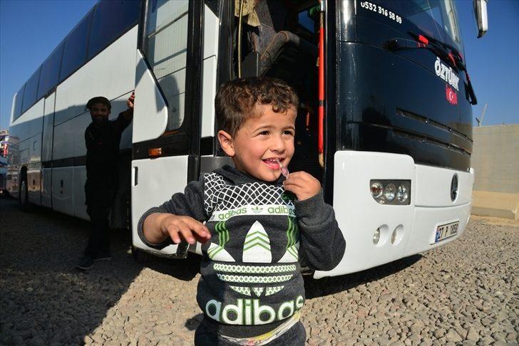 Son dakika! Milli Savunma Bakanlığı: 70 aile daha Cerablus’tan Tel Abyad bölgesine dönmek için yola çıktı G3