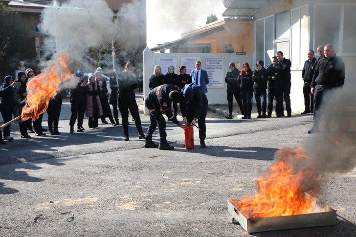 Cezaevi İnfaz Koruma Memurlarına ’Afet Bilinci ve Yangınlara Müdahale’ eğitimi verildi G3
