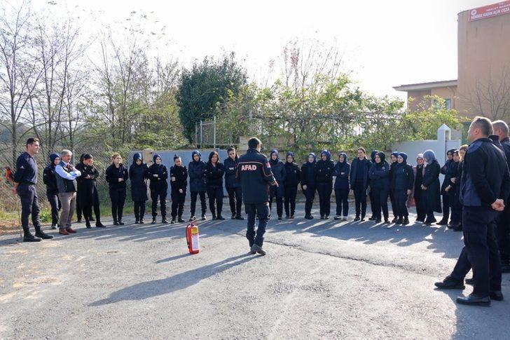 Cezaevi İnfaz Koruma Memurlarına ’Afet Bilinci ve Yangınlara Müdahale’ eğitimi verildi G4