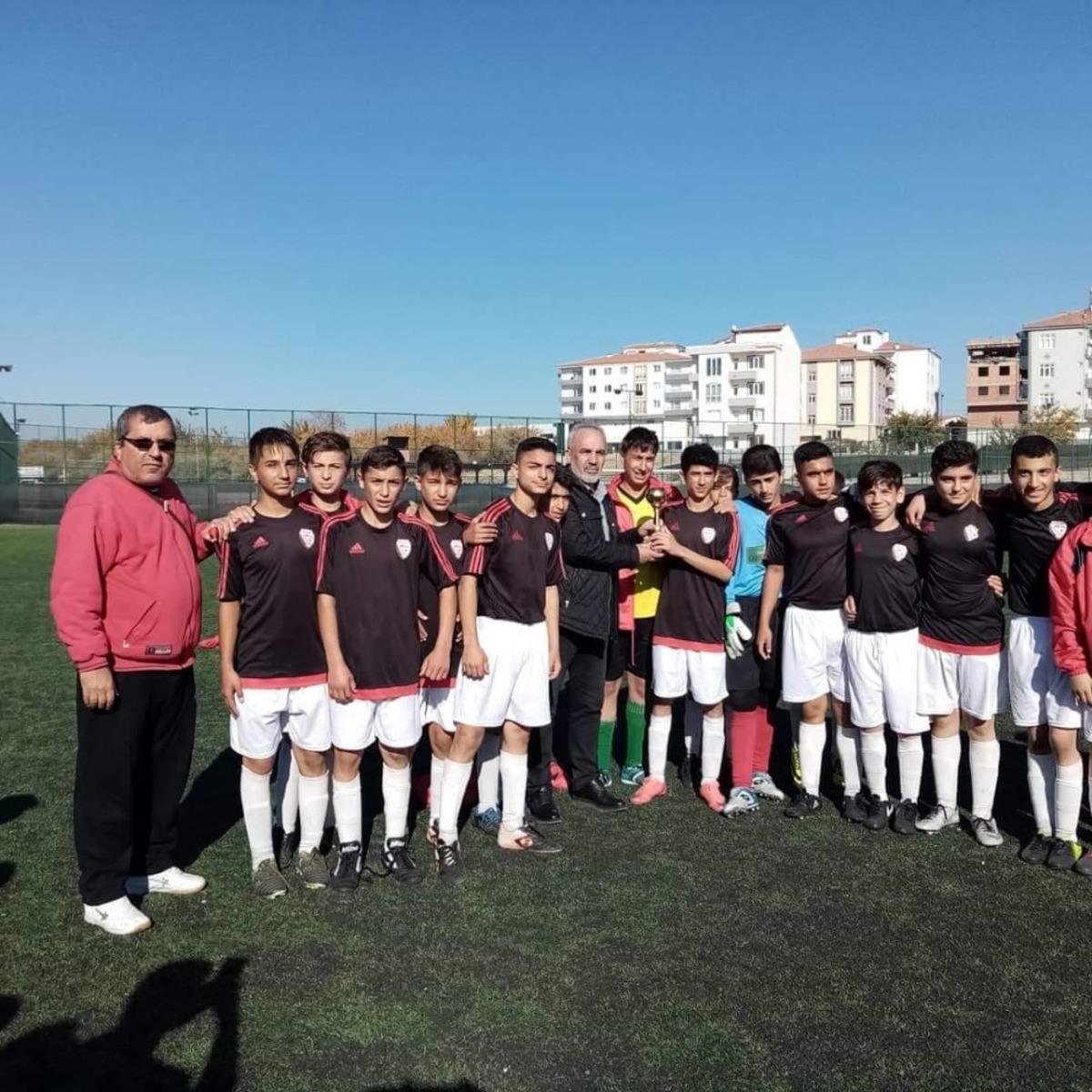 Malatya U14 Amat&ouml;r Ligi&rsquo;nde şampiyon Eski Malatya oldu