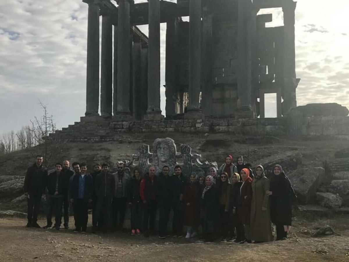 &Ouml;ğretmenler &Ccedil;avdarhisar ve Emet&rsquo;i gezdi