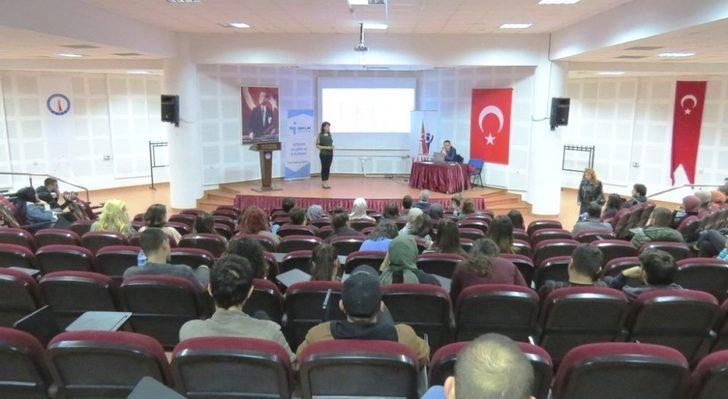 DPÜ’de Kariyer Planlama ve İş Yaşamına Hazırlık seminerleri G1