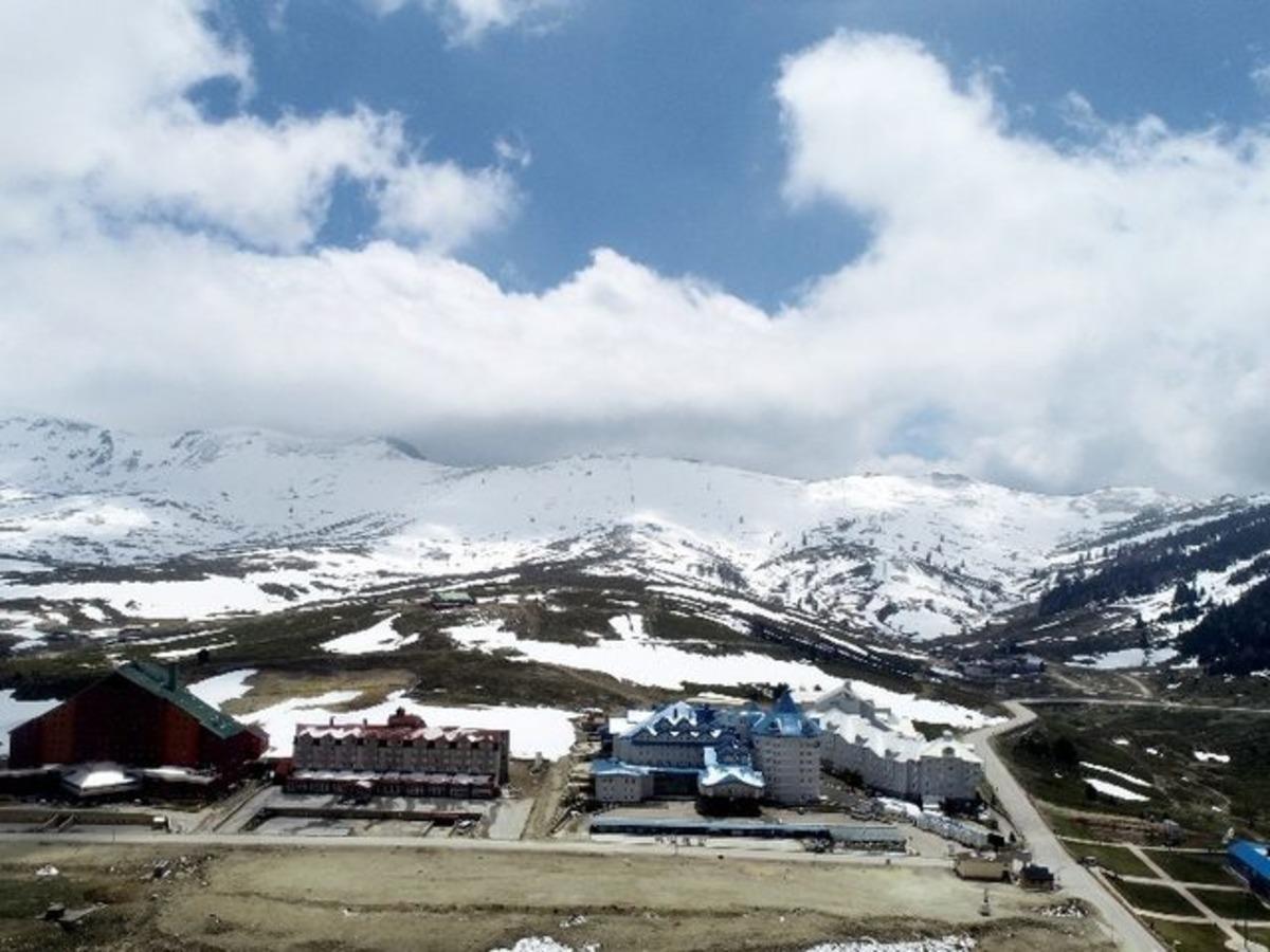 Uludağ'a halen kar yağmadı! Turizmciler kara kara d&uuml;ş&uuml;n&uuml;yor