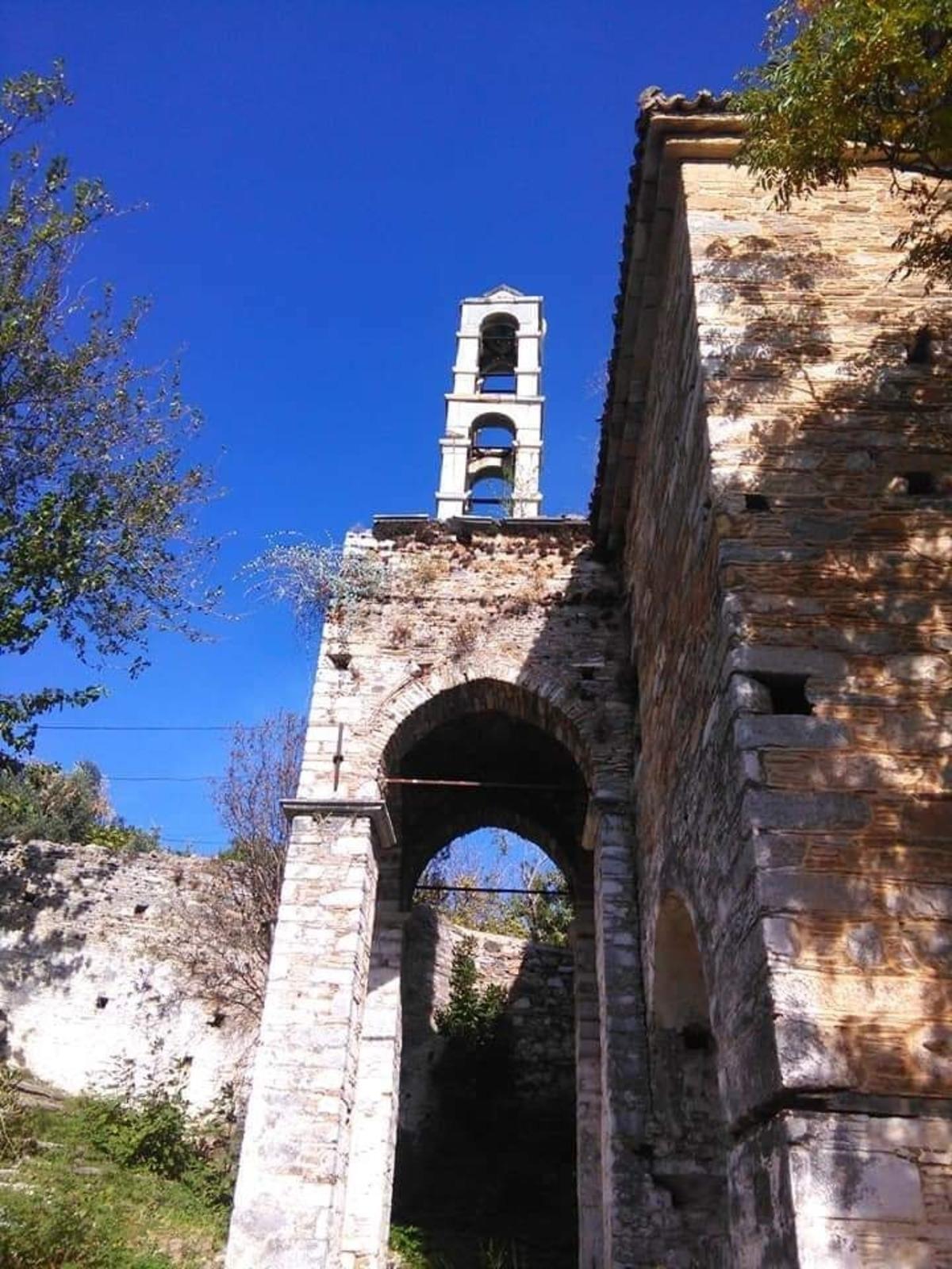 2 asırlık Aziz Nikolaos ayakta kalmaya &ccedil;alışıyor