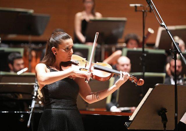 Yaşar Üniversitesi Senfoni Orkestrasından Schnittke anısına konser