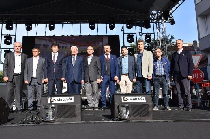 Gönen’de alışveriş festivali başladı G3