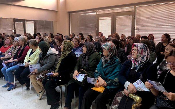 Kadınlar hakları konusunda bilgilendiriliyor G3