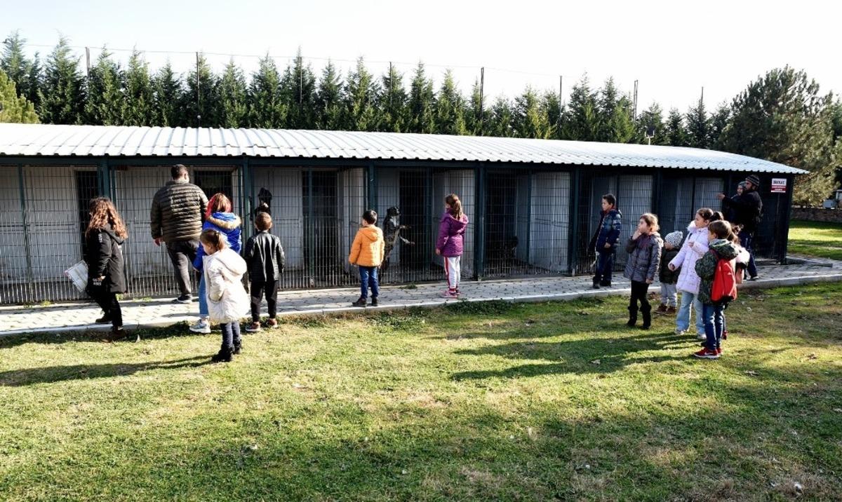 Ara tatildeki 600 &ccedil;ocuk Doğal Yaşam Merkezini ziyaret etti