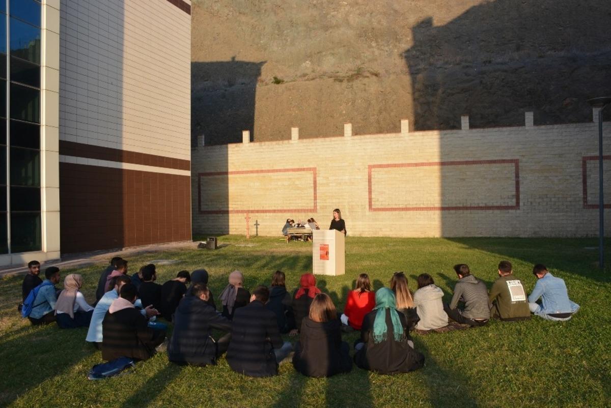 D&uuml;zce &Uuml;niversitesi A&ccedil;ık K&uuml;rs&uuml; uygulamasını başlattı