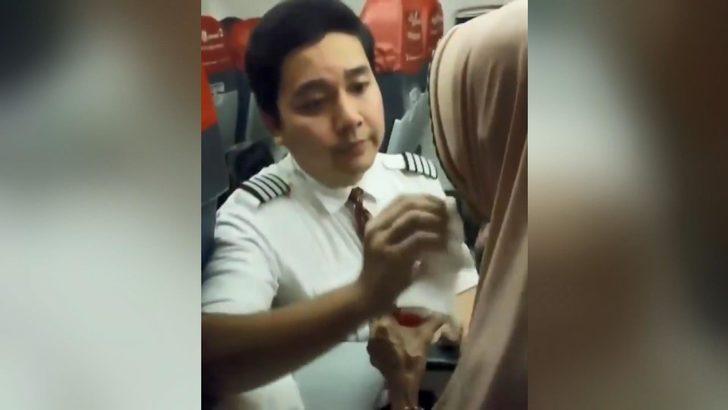 Kabin görevlisinin bu hareketi, sosyal medyada yoğun ilgi gördü G5