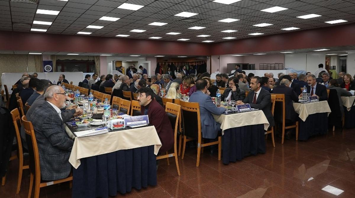 &Uuml;niversite-STK  buluşmalarının 8.&rsquo;si d&uuml;zenlendi