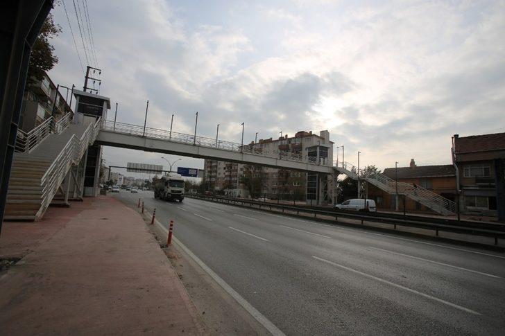 Modern Çetin Emeç Üst Geçidi vatandaşın kullanımına açıldı G2