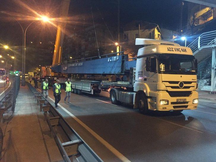 Modern Çetin Emeç Üst Geçidi vatandaşın kullanımına açıldı G4