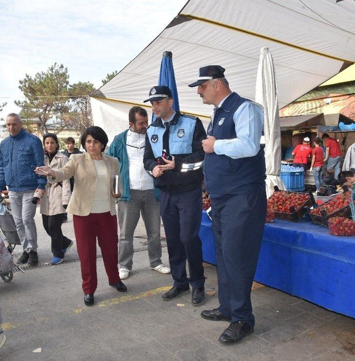 Başkan Yardımcısı Solakoğlu Perşembe pazarında incelemelerde bulundu G3