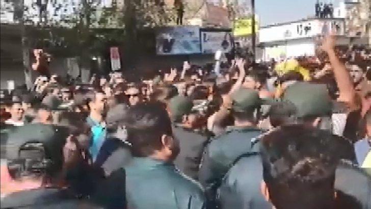 İran’daki protestolarda ‘200’den fazla kişi öldürüldü’ iddiası G4