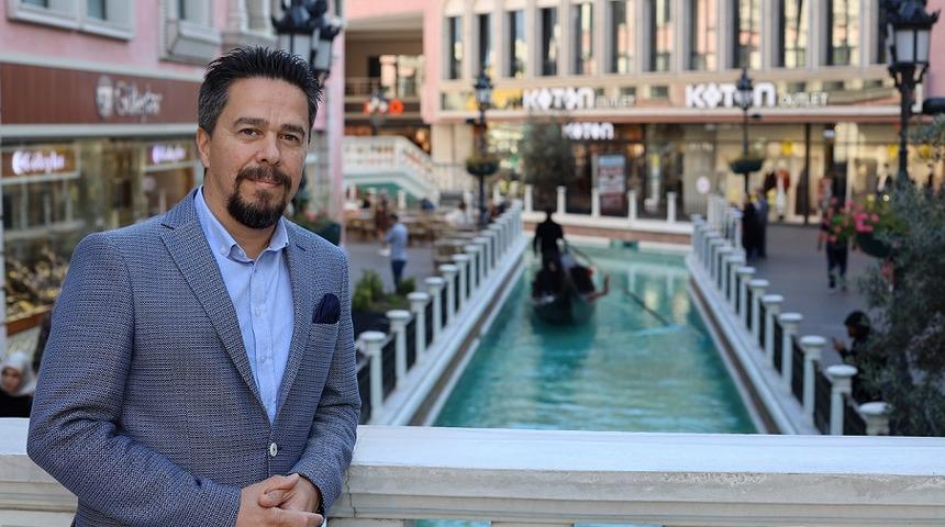 Venezia Mega Outlet/Isıgöllü: Gondol turları mağaza cirolarını artırıyor