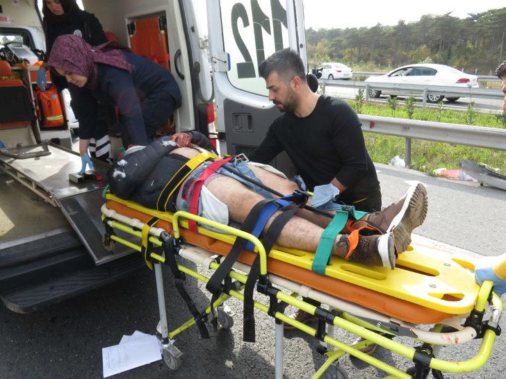 TEM'de feci kaza! Araç ikiye bölündü: 1 ölü, 2 yaralı G4