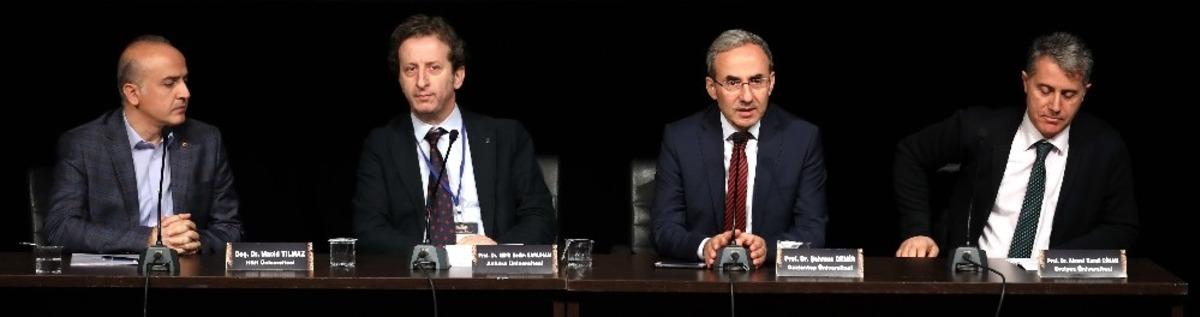 GA&Uuml;N&rsquo;de Ahlakın Akt&uuml;el Değeri Sempozyumu