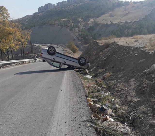 Takla atan otomobilin sürücüsü yaralandı