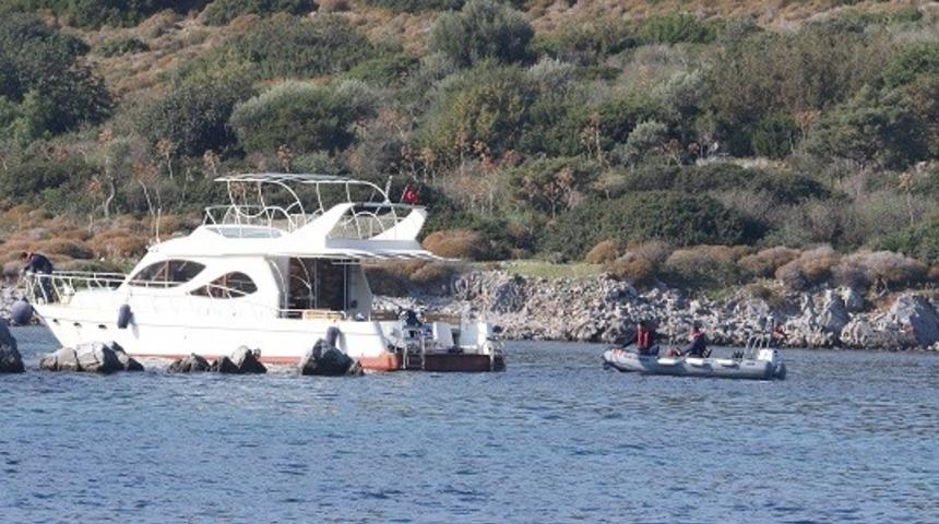 Karaya oturan motoryatın i&ccedil;inden 35 g&ouml;&ccedil;men, 1 organizat&ouml;r &ccedil;ıktı