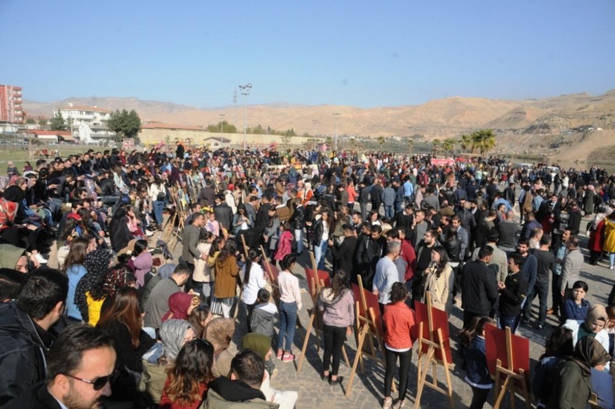 &Ouml;ğretmen ve &ouml;ğrenciler ara tatilde stres attı