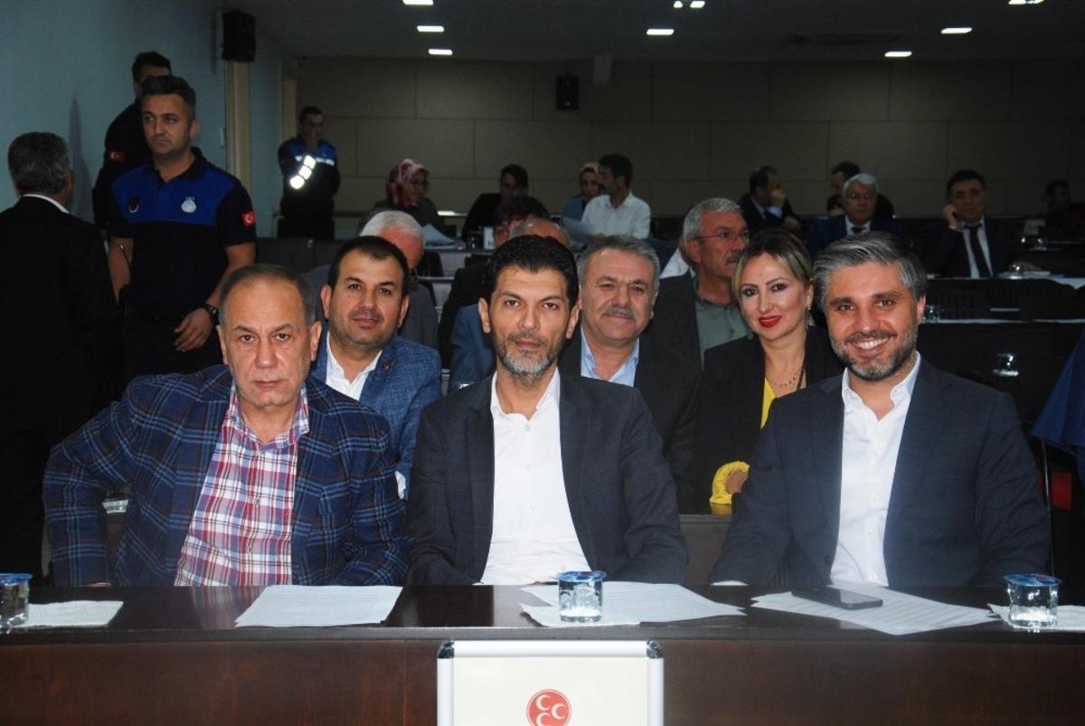 B&uuml;y&uuml;kşehir&rsquo;de bitmeyen tartışma