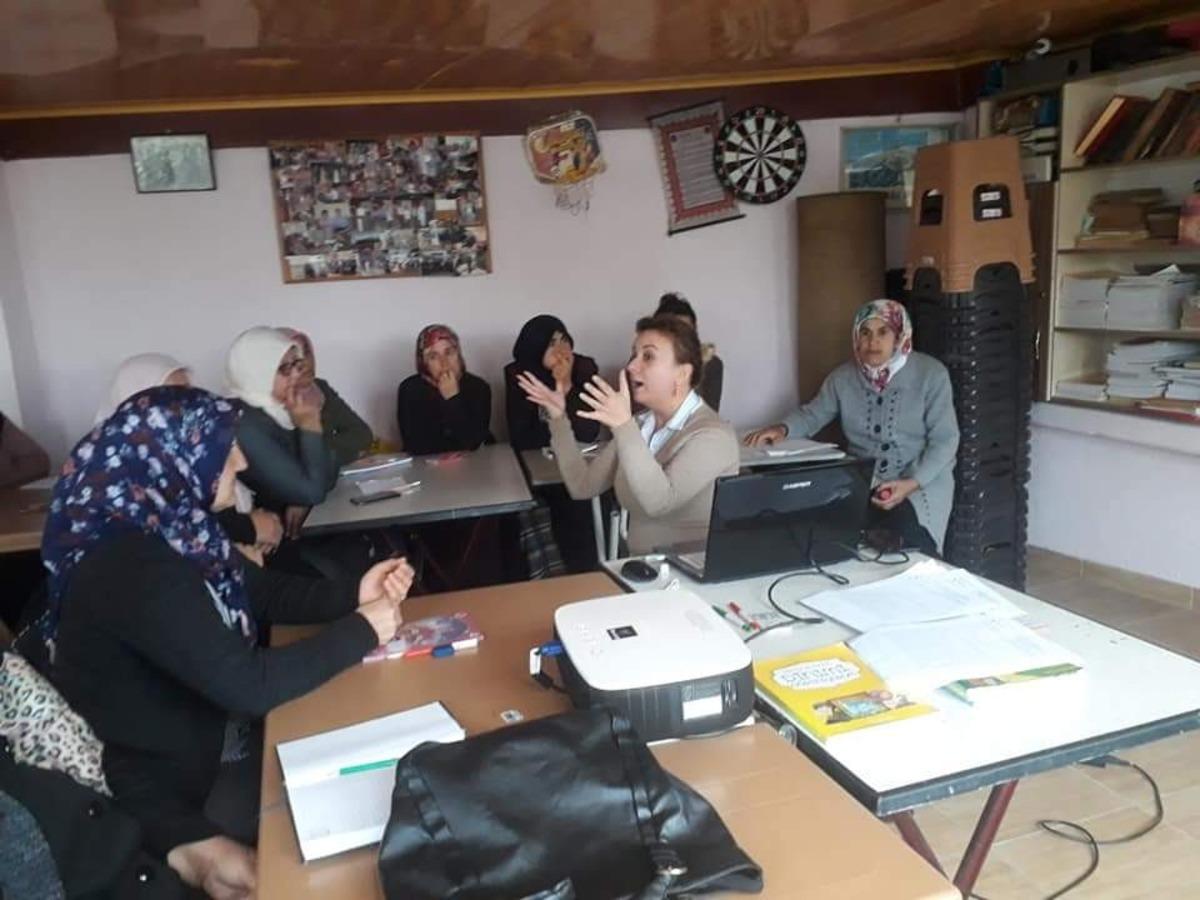 Karapınar beldesinde &rsquo;Meyvecilik Kursu&rsquo; başladı