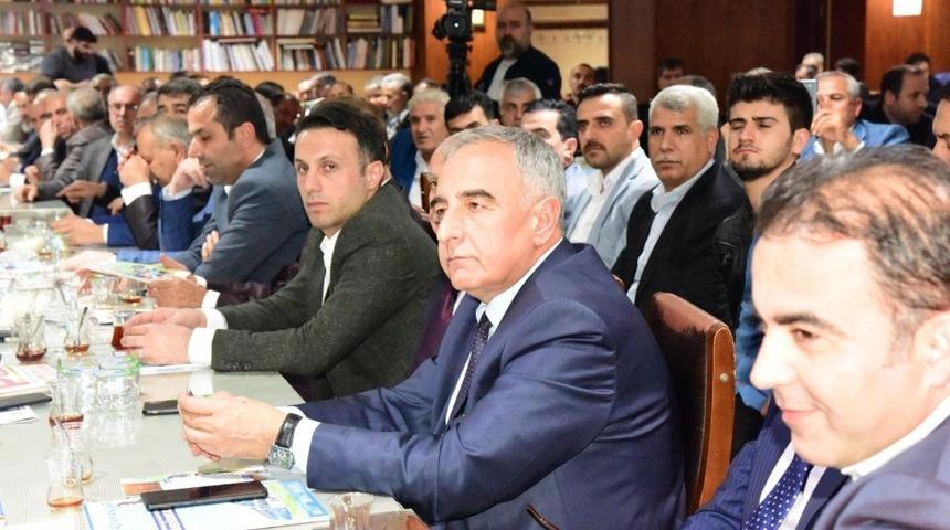 Rekt&ouml;r Turgut, İstanbul&rsquo;da hemşerileriyle bir araya geldi