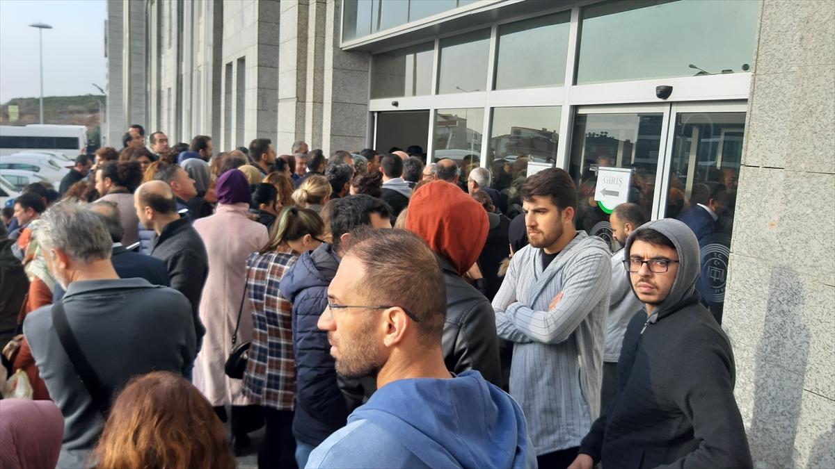 Kocaeli'de Necmeddin &ouml;ğretmeni &ouml;ld&uuml;ren &ouml;ğrenci hakim karşısında