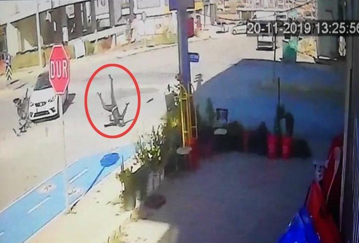 Denizli'de feci kaza! Metrelerce havaya uçtu G1