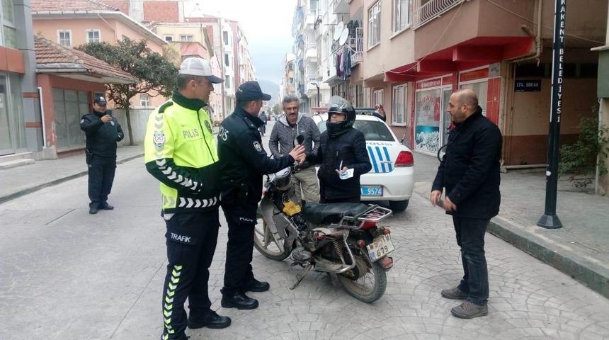 Yakaket&rsquo;te emniyetten kask uygulaması