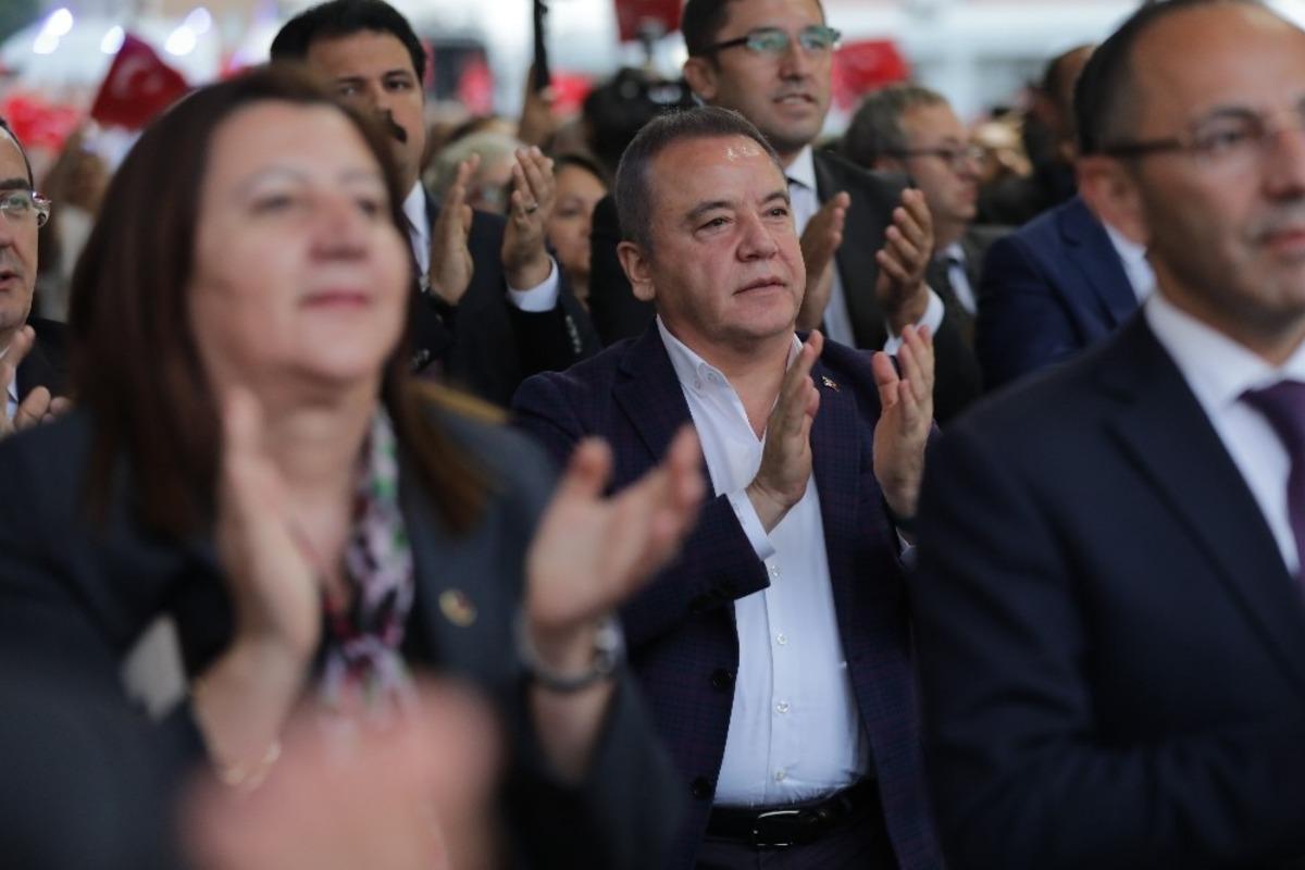 B&ouml;cek: "Yerelden kalkınacağız"