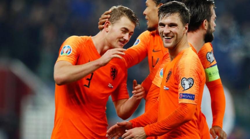 Hollanda'dan Cebelitarık'a gol yağmuru