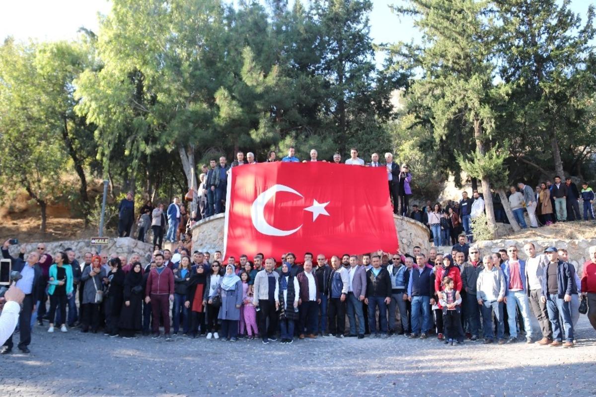 Kozanlı &ouml;ğretmenler y&uuml;r&uuml;d&uuml;