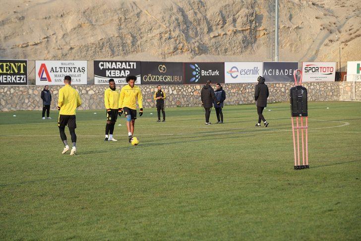 AK Parti Milletvekili Çalık'tan Yeni Malatyaspor'a ziyaret G3