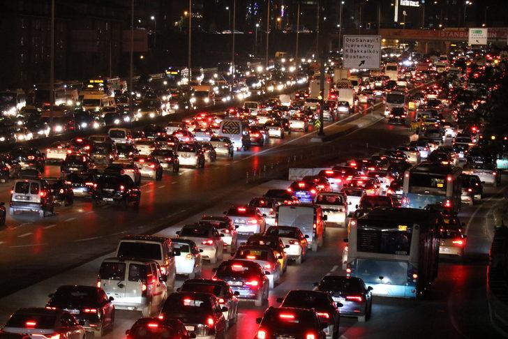 İstanbul'da trafik kilit! Durma noktasına geldi G3