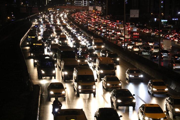 İstanbul'da trafik kilit! Durma noktasına geldi G5