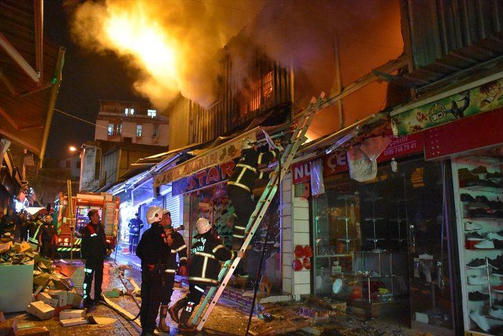 Adana'da iki iş yerinde çıkan yangın söndürüldü G2