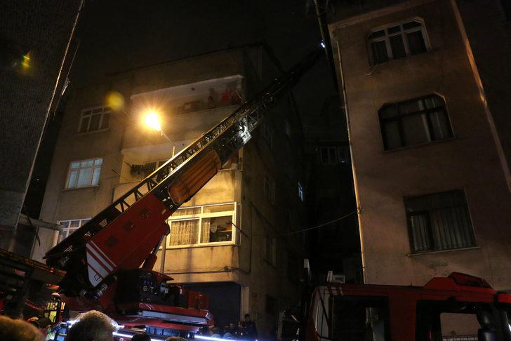Kağıthane'de 4 katlı binada yangın G3