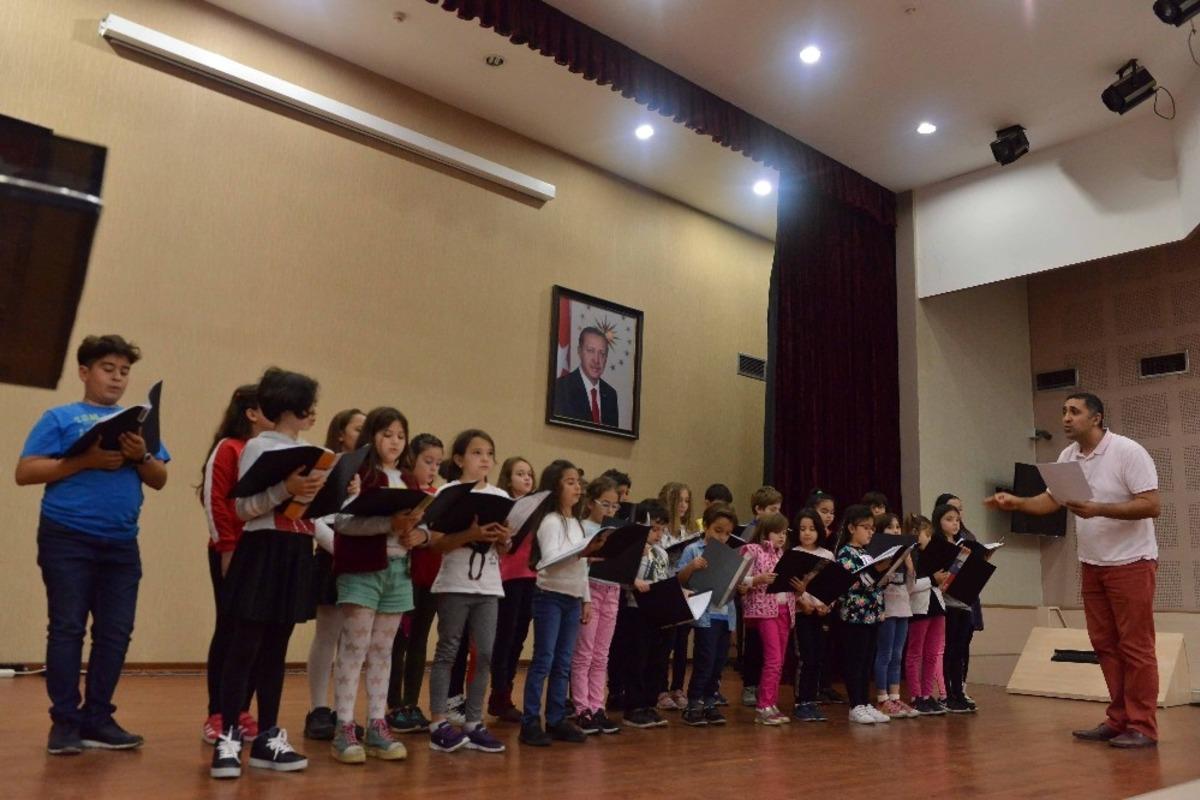 &Ccedil;ocuk Korosu, hazırlıklarını s&uuml;rd&uuml;r&uuml;yor