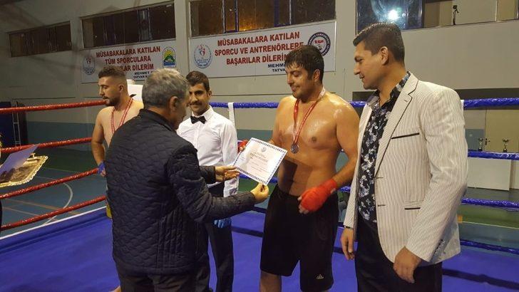 Tatvan’da Uluslararası Muaythai gecesi düzenlendi G3
