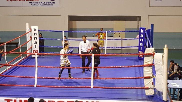 Tatvan’da Uluslararası Muaythai gecesi düzenlendi G4