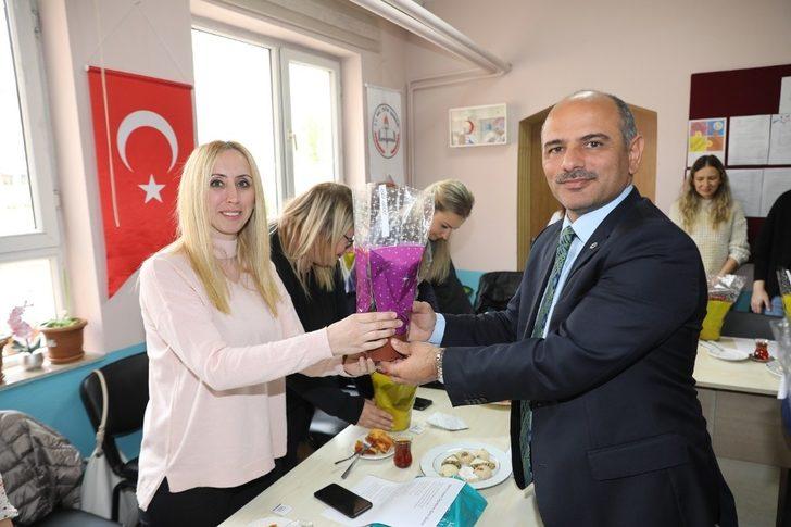 Başkan Söğüt mezun olduğu okulu ziyaret etti G5