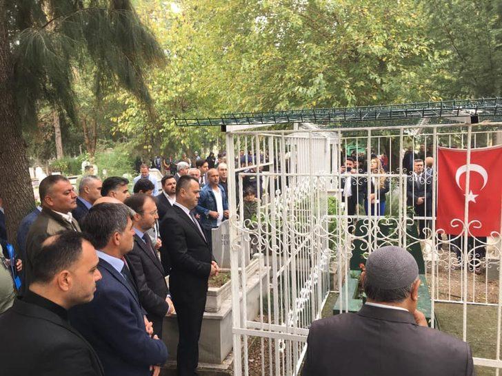 Kaymakam Otcu, Şehit Öğretmen Temizkan’ı kabrini ziyaret etti G5