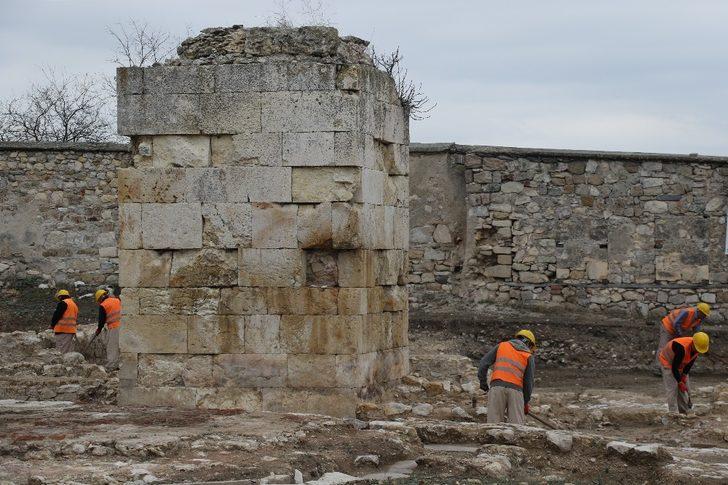 2. Mahmut döneminde yapılmıştı, Edirne'deki 'kayıp cami'yi mahkumlar ortaya çıkardı G2