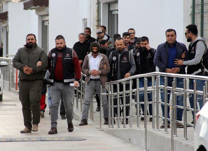 Ana, kız, baba, oğul... "Akbaba" operasyonuyla hepsi gözaltına alındı G1