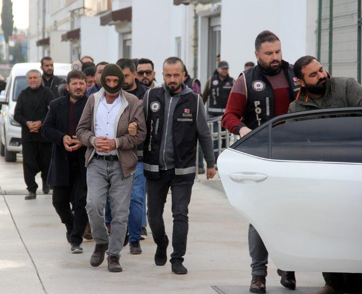 Ana, kız, baba, oğul... "Akbaba" operasyonuyla hepsi gözaltına alındı G3