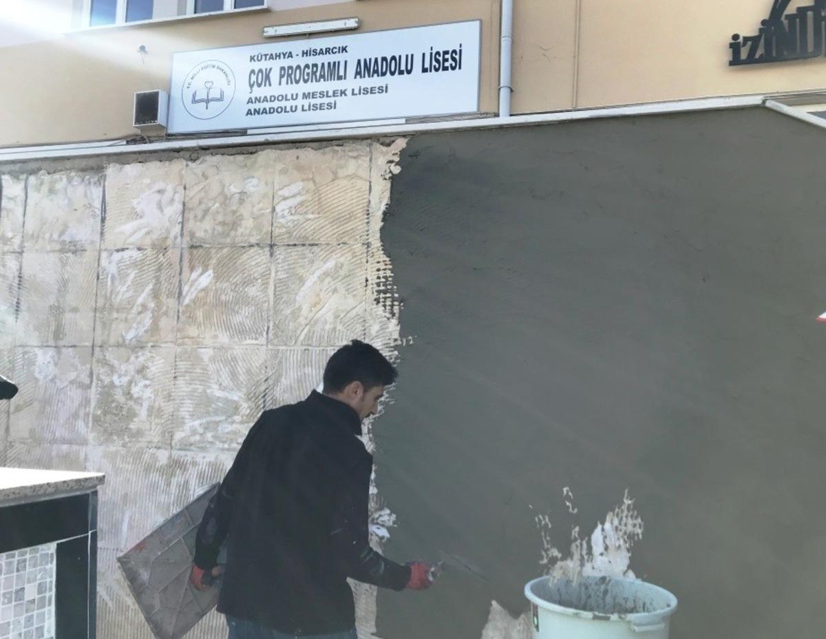 Ge&ccedil;ici iş&ccedil;iden okulda &ouml;rnek &ccedil;alışma