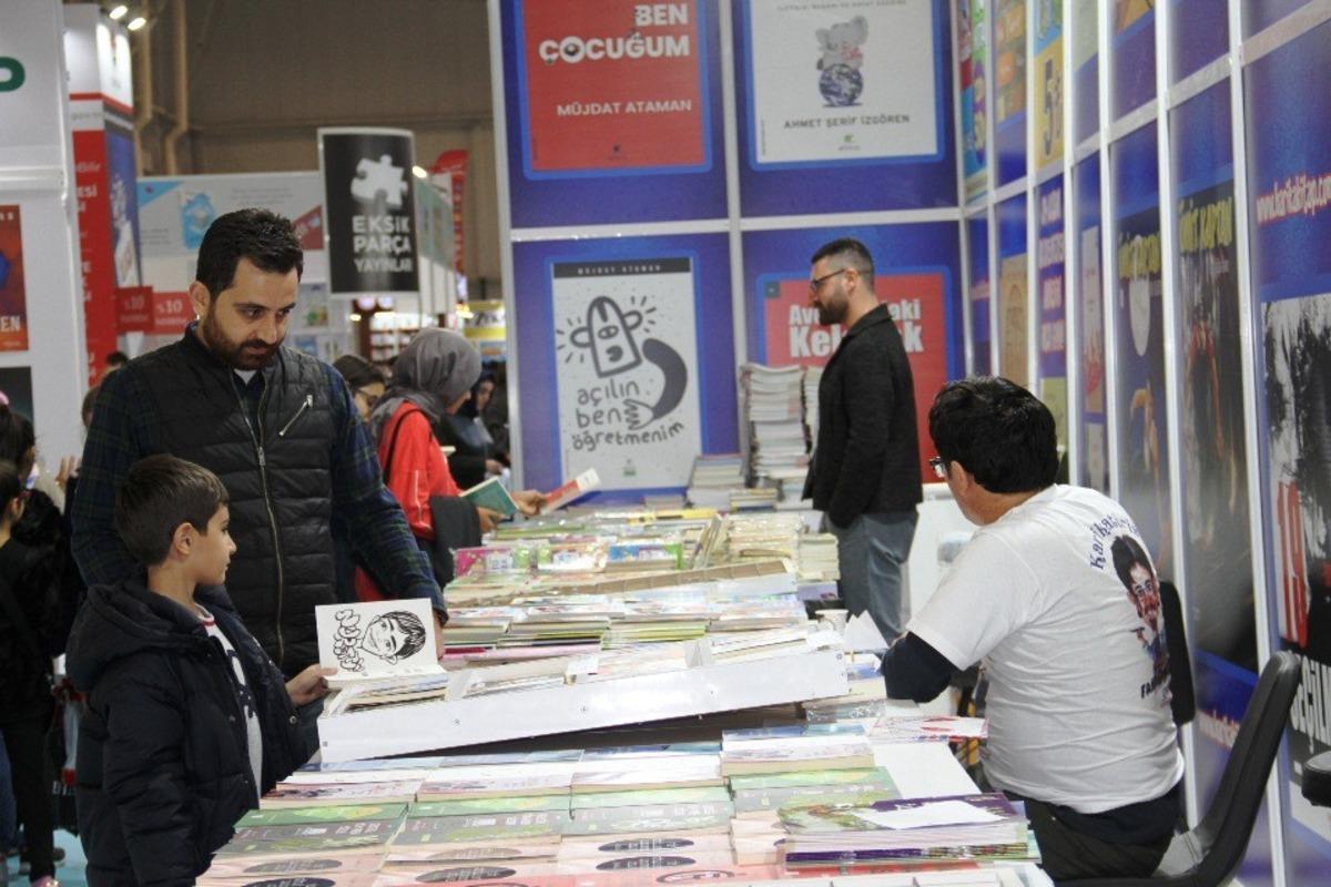 G&uuml;neydoğu&rsquo;nun en b&uuml;y&uuml;k kitap fuarı a&ccedil;ıldı